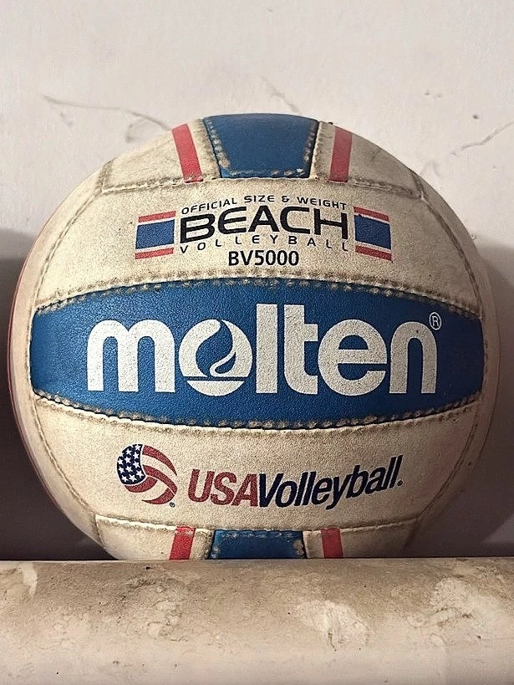 Molten Beach Volleyball BV5000L White & Blue